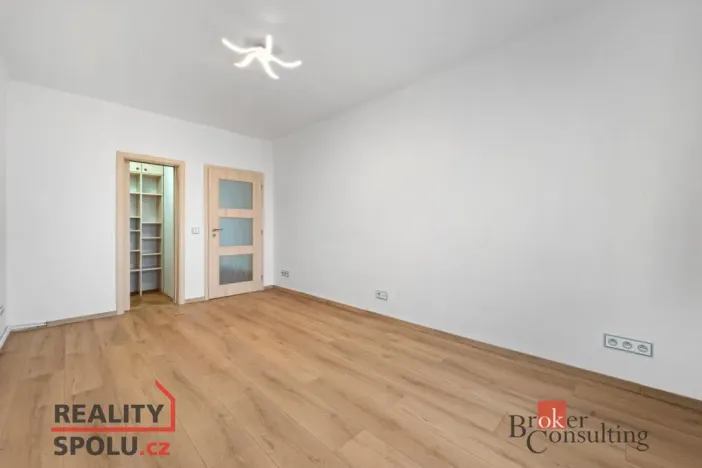 Pronájem bytu 2+kk, Opatovice nad Labem, Smetanova, 51 m2