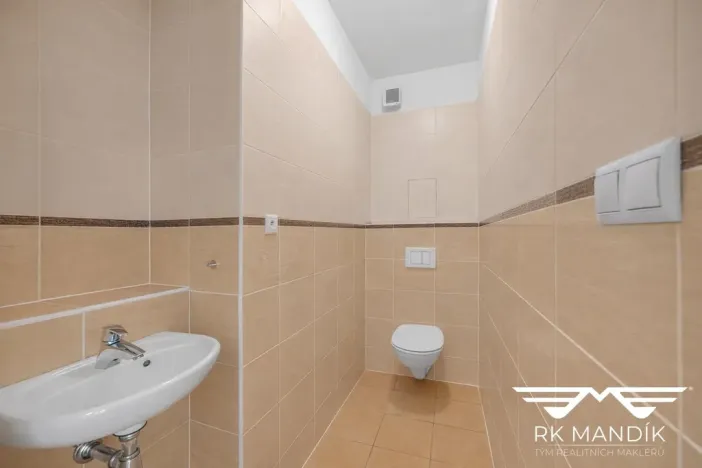 Pronájem bytu 2+kk, Praha - Jinonice, Břežánecká, 61 m2