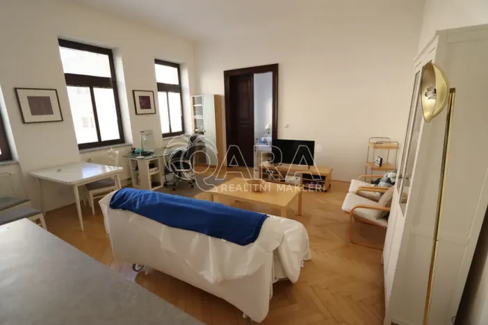 Pronájem bytu 2+kk, Praha, Štěpánská, 71 m2