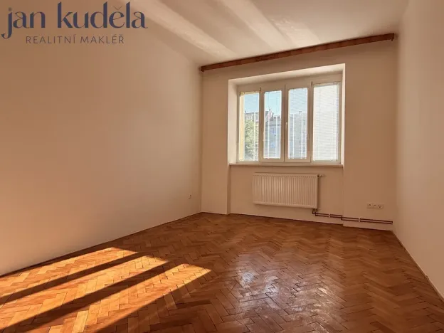 Pronájem bytu 2+1, Brno, Čápkova, 72 m2