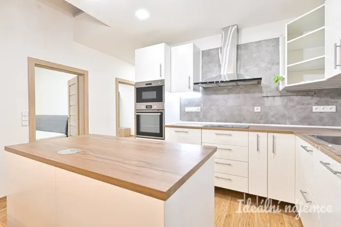 Pronájem bytu 3+kk, Vojkovice, Hlavní, 82 m2