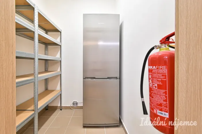 Pronájem bytu 3+kk, Vojkovice, Hlavní, 82 m2