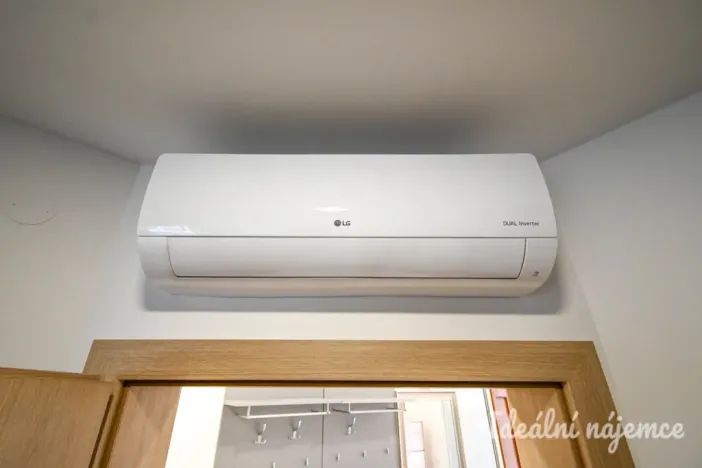 Pronájem bytu 3+kk, Vojkovice, Hlavní, 82 m2