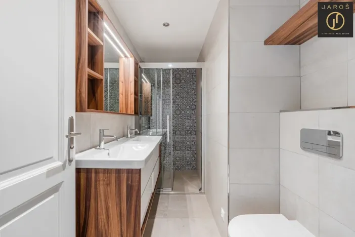 Prodej bytu 4+kk, Praha - Dejvice, V Šáreckém údolí, 121 m2