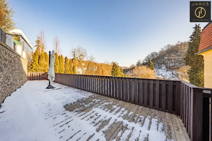 Prodej bytu 4+kk, Praha - Dejvice, V Šáreckém údolí, 121 m2