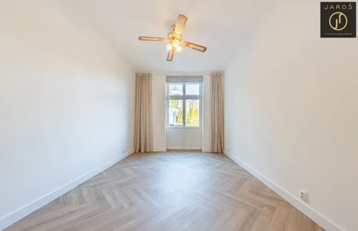 Prodej bytu 4+kk, Praha - Dejvice, V Šáreckém údolí, 175 m2