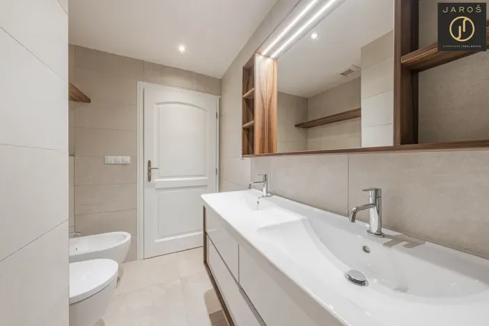 Prodej bytu 4+kk, Praha - Dejvice, V Šáreckém údolí, 175 m2