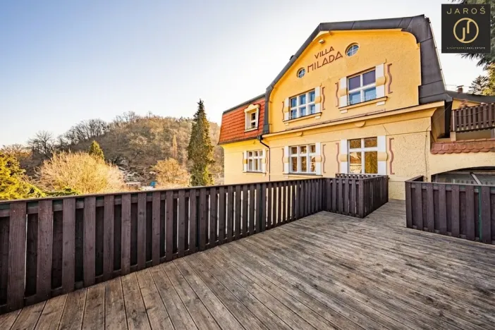 Prodej bytu 4+kk, Praha - Dejvice, V Šáreckém údolí, 175 m2