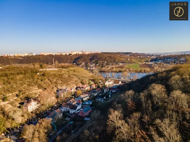 Prodej bytu 4+kk, Praha - Dejvice, V Šáreckém údolí, 175 m2