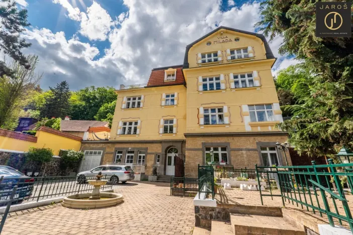 Prodej bytu 4+kk, Praha - Dejvice, V Šáreckém údolí, 129 m2
