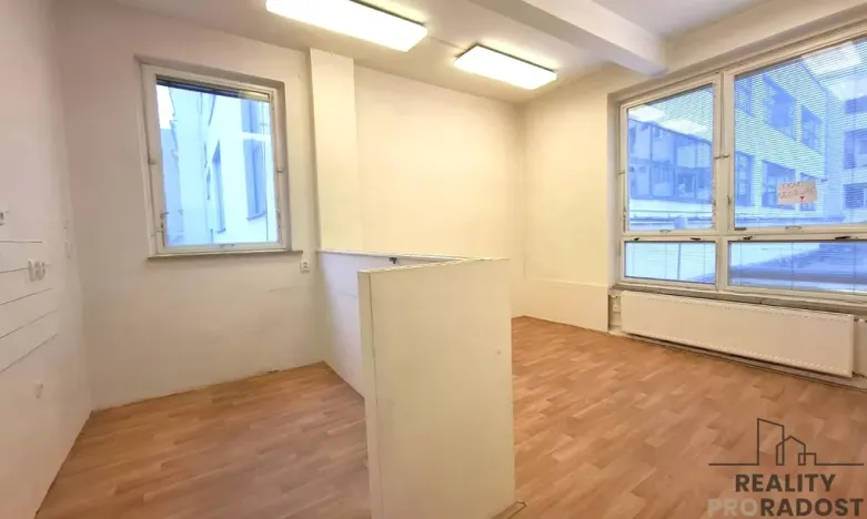 Pronájem obchodního prostoru, Brno, Lidická, 150 m2