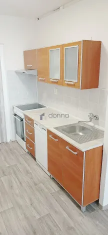 Pronájem bytu 2+kk, Praha, Kozmíkova, 52 m2