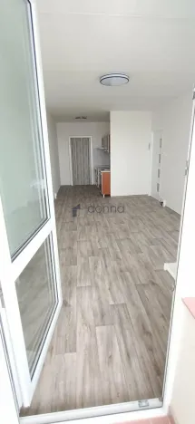 Pronájem bytu 2+kk, Praha, Kozmíkova, 52 m2