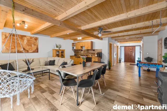 Prodej apartmánu, Mikulovice, Na Bukovci, 205 m2