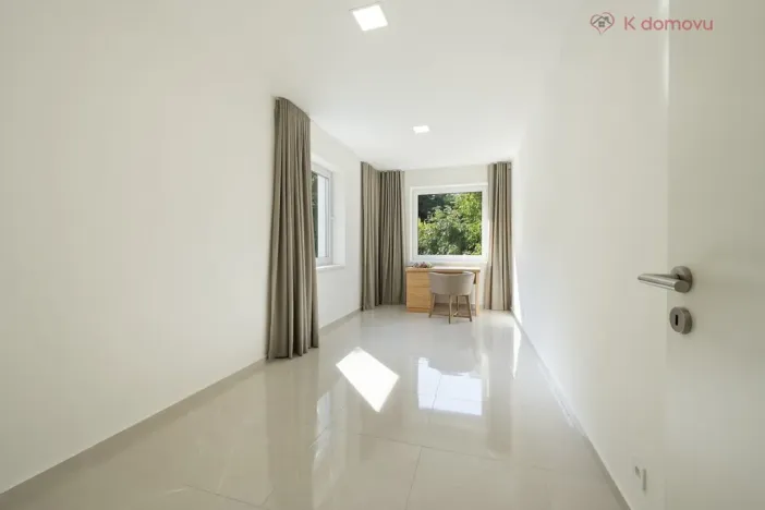 Prodej bytu 3+kk, Praha - Zbraslav, Na Baních, 78 m2