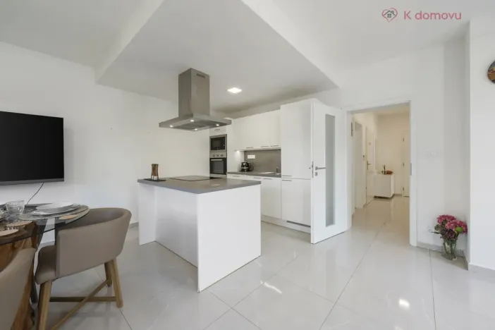 Prodej bytu 3+kk, Praha - Zbraslav, Na Baních, 78 m2