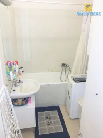 Pronájem bytu 2+1, Praha - Podolí, Na dolinách, 56 m2