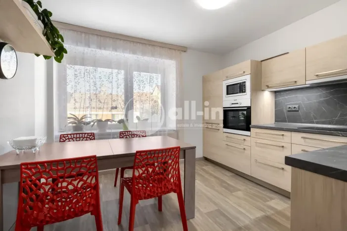 Prodej rodinného domu, Kozlany, 191 m2