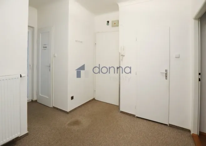 Pronájem bytu 2+1, Praha, Na Farkáně III, 70 m2