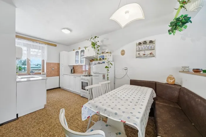 Prodej vícegeneračního domu, Drahanovice - Lhota pod Kosířem, 200 m2