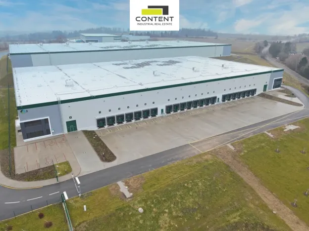 Pronájem skladu, Ostředek, 5672 m2