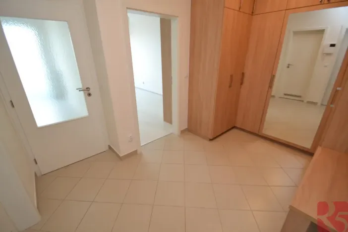 Pronájem bytu 2+kk, Praha - Letňany, Frýdecká, 54 m2