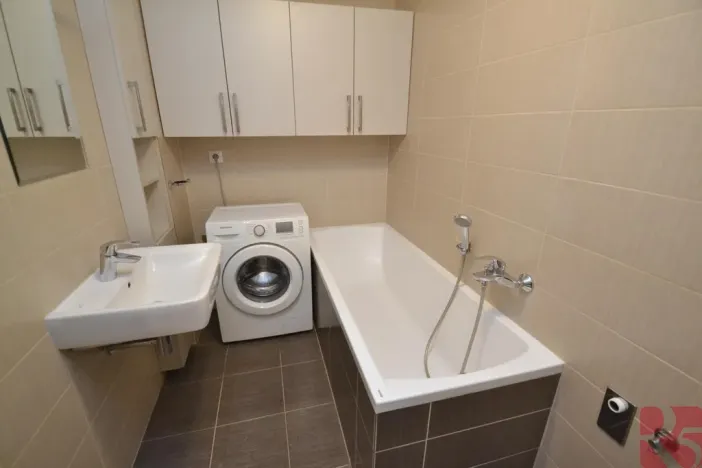 Pronájem bytu 2+kk, Praha - Letňany, Frýdecká, 54 m2