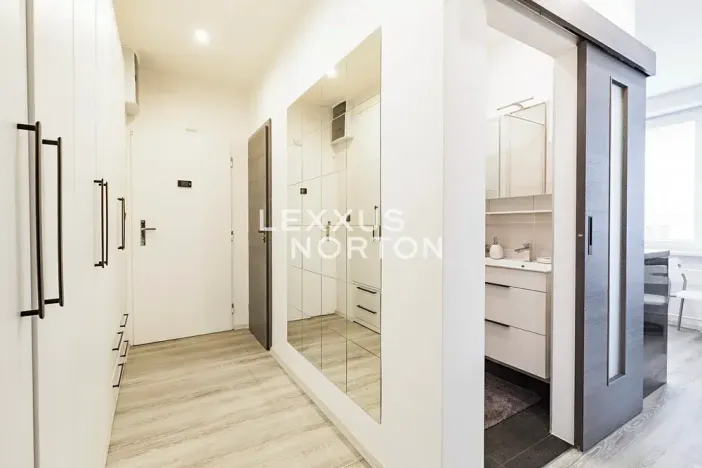 Pronájem bytu 2+1, Praha - Hloubětín, Sadská, 49 m2