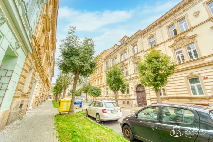 Prodej bytu 3+1, Plzeň - Jižní Předměstí, Antonína Uxy, 105 m2