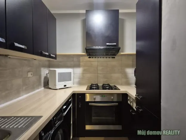 Pronájem bytu 2+kk, Praha - Háje, Mendelova, 42 m2