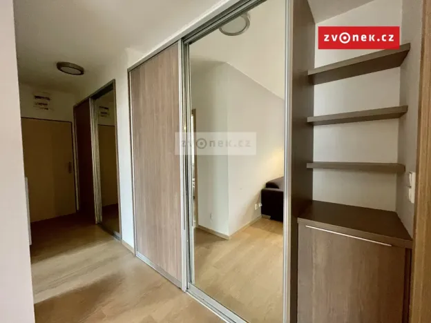 Pronájem bytu 2+kk, Zlín, Pod Křiby, 38 m2