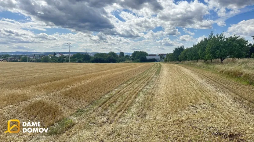 Prodej komerčního pozemku, Tlumačov, 4301 m2