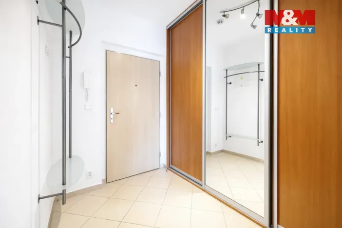 Prodej bytu 1+kk, Praha - Pitkovice, Penízovková, 37 m2