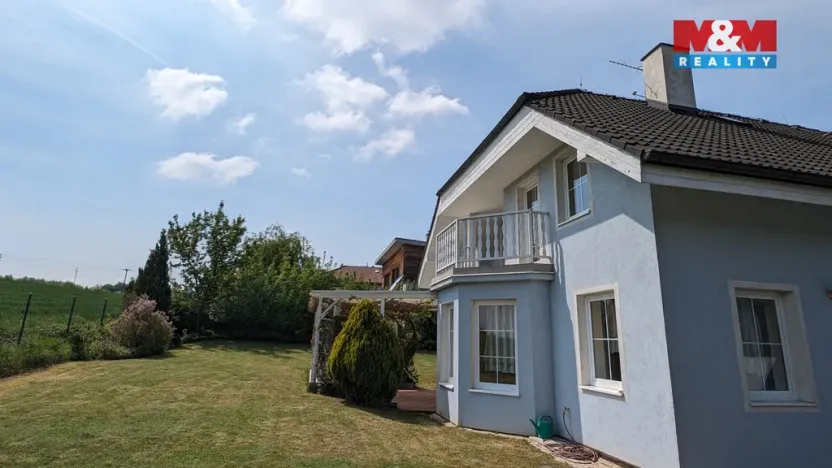 Prodej rodinného domu, Panenské Břežany, Vilová, 200 m2