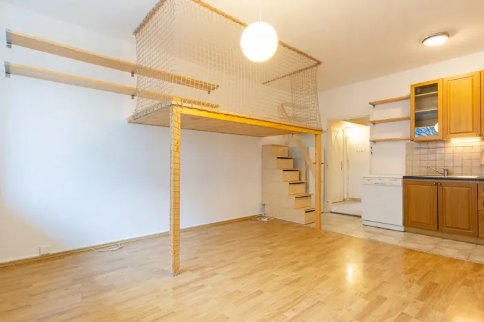 Pronájem bytu 2+kk, Praha - Hlubočepy, Wassermannova, 45 m2