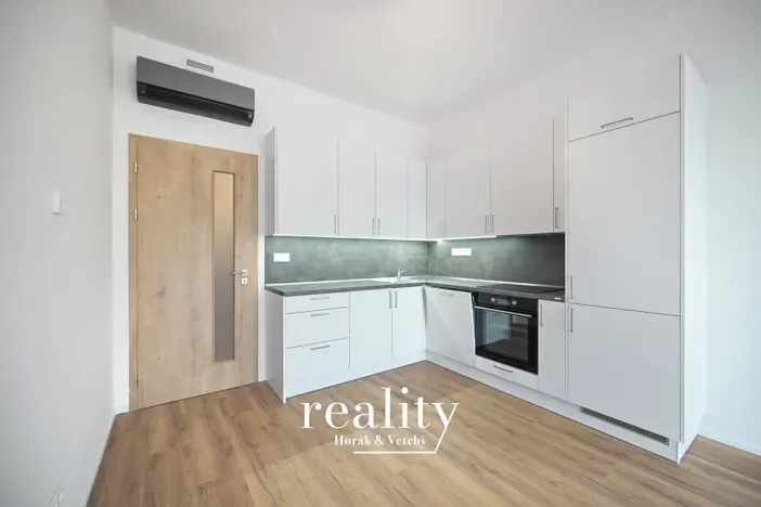 Pronájem bytu 3+kk, Brno, Komárovská, 66 m2