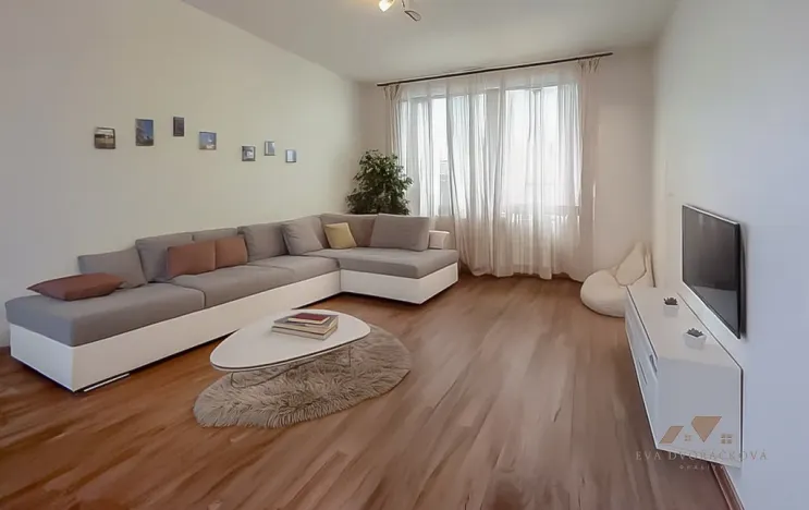 Pronájem bytu 1+1, Kostelec u Holešova, 42 m2