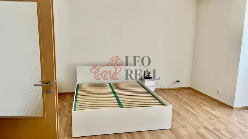 Pronájem bytu 1+kk, Uherské Hradiště - Mařatice, Sadová, 48 m2