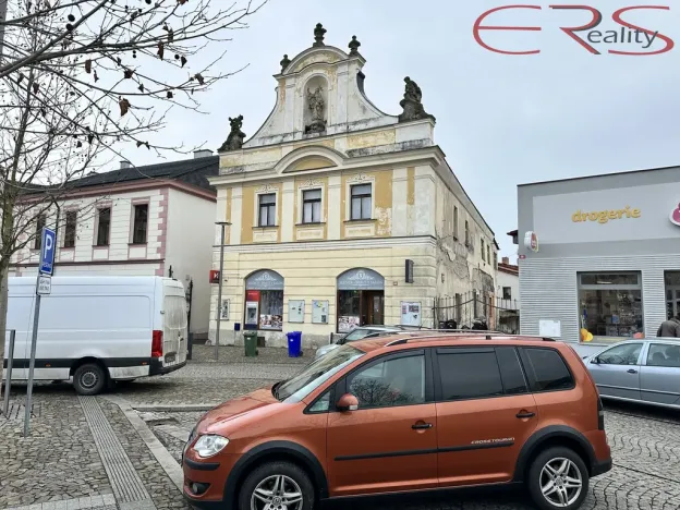 Prodej rodinného domu, Mnichovo Hradiště, Masarykovo náměstí, 200 m2