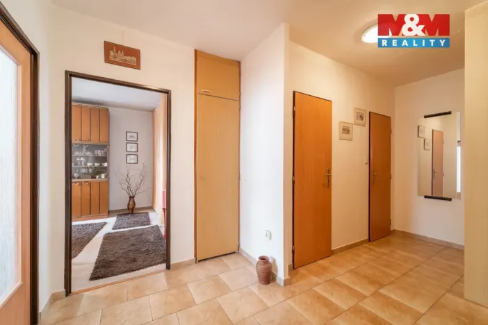 Prodej bytu 3+1, Praha - Řepy, Makovského, 65 m2