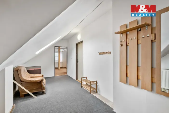 Prodej rodinného domu, Březno, 247 m2