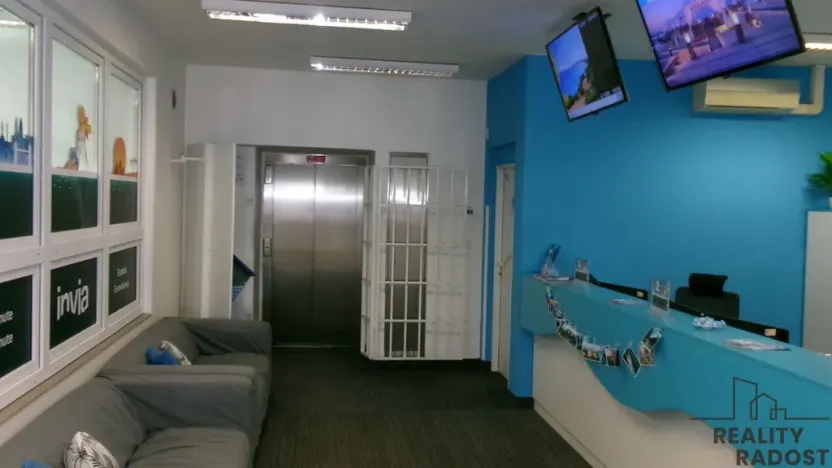 Pronájem kanceláře, Brno - Zábrdovice, 420 m2