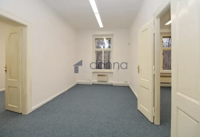 Pronájem kanceláře, Praha, Bieblova, 89 m2