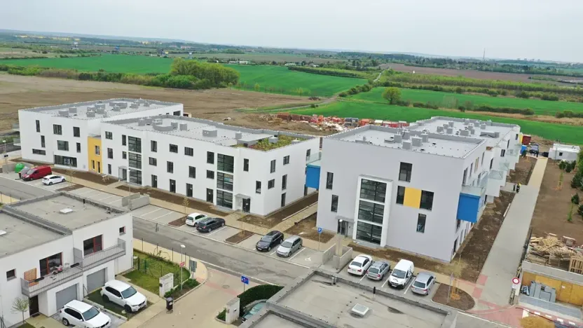 Prodej bytu 2+kk, Praha - Dolní Počernice, U konečné, 67 m2