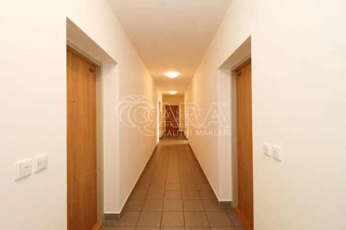 Pronájem bytu 1+kk, Praha, 42 m2