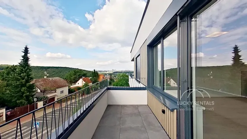 Pronájem bytu 1+kk, Praha - Velká Chuchle, Na hvězdárně, 35 m2