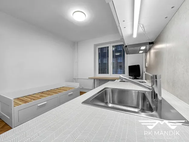 Pronájem bytu 1+kk, Praha - Strašnice, V předpolí, 20 m2