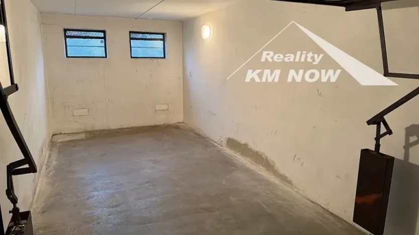 Pronájem garáže, Kroměříž, Nitranská, 18 m2