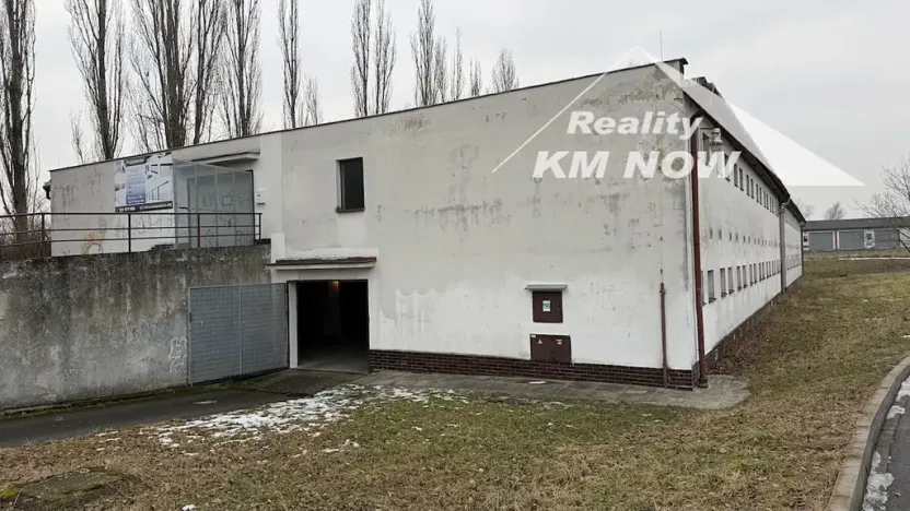 Pronájem garáže, Kroměříž, Nitranská, 18 m2