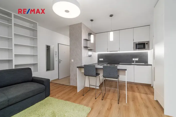 Pronájem bytu 2+kk, Zbůch, Brigádnická, 40 m2